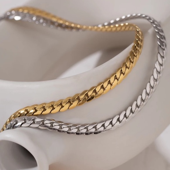 💛18K gold plated snake chain - Picture 9 of 10